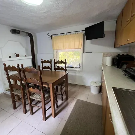 Traditional Casa vacanze Sklithro (Melivoia)