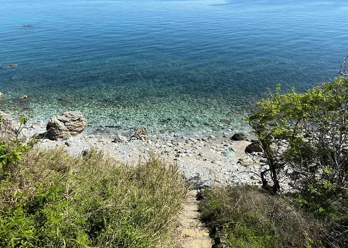 Traditional * Sklithro (Melivoia)